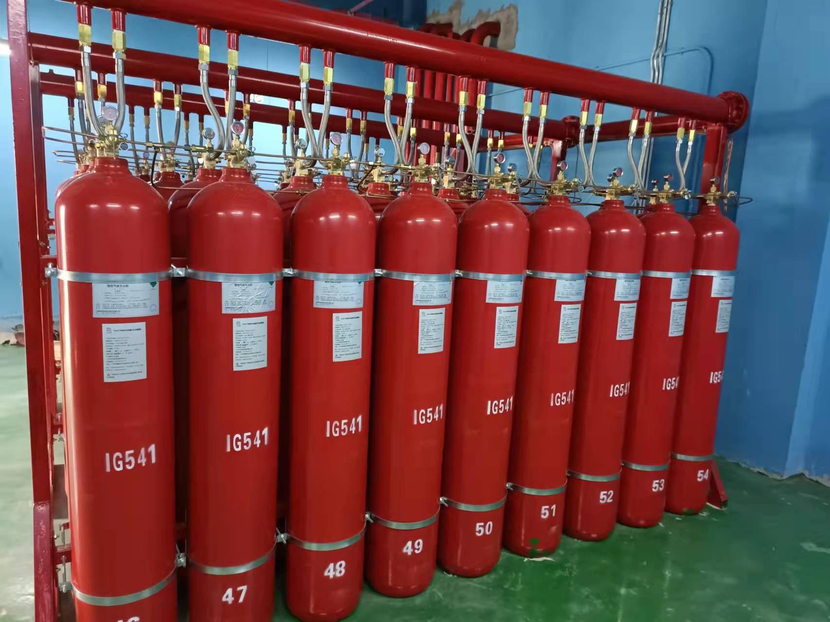 軋機(jī)二氧化碳?xì)怏w滅火系統(tǒng)：特點(diǎn)、優(yōu)勢(shì)與廣泛應(yīng)用